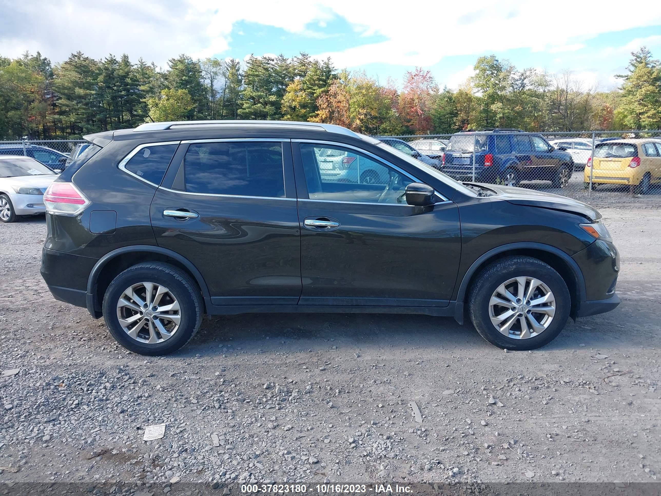 Photo 11 VIN: KNMAT2MV9FP507850 - NISSAN ROGUE 