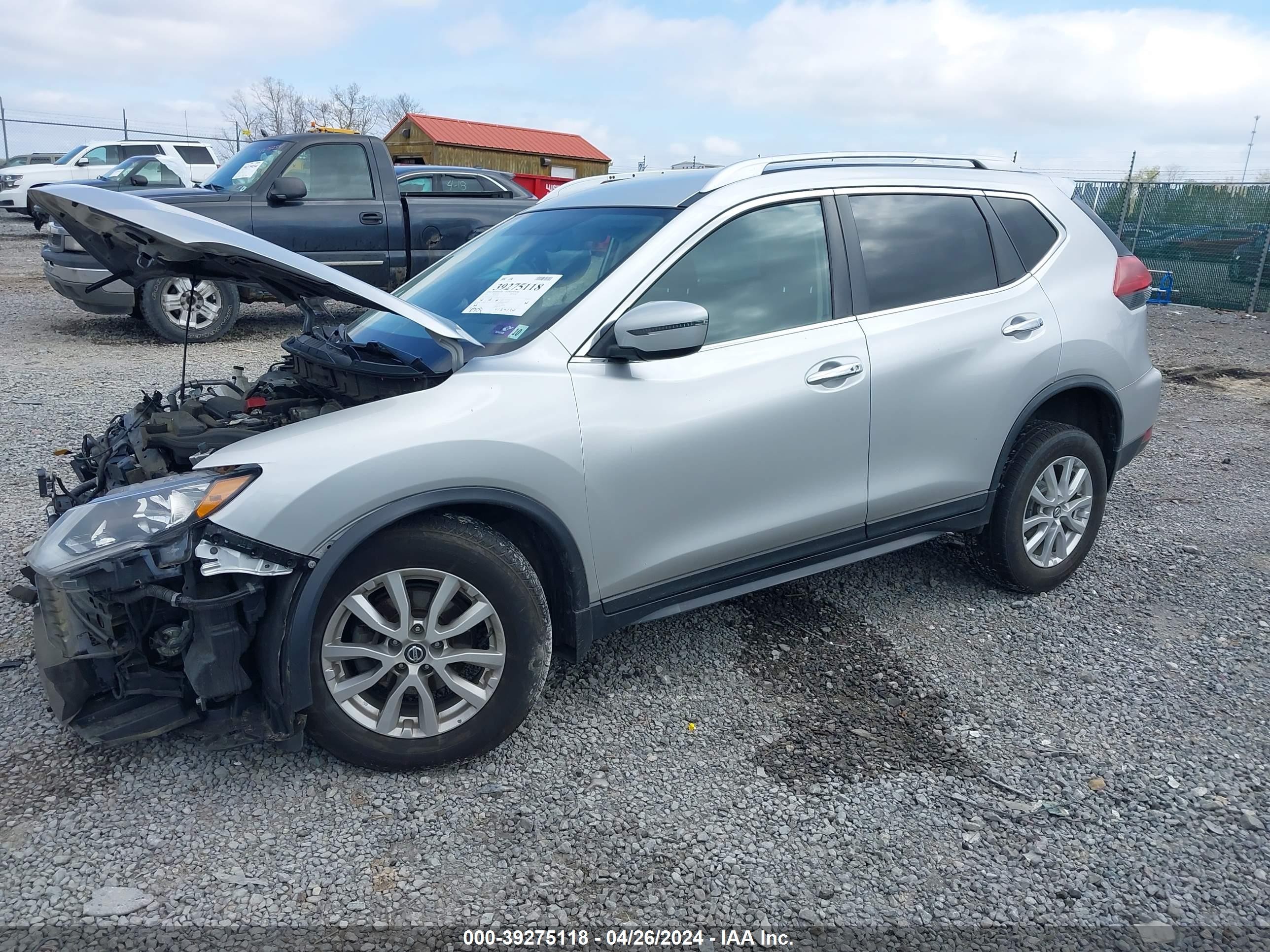 Photo 1 VIN: KNMAT2MV9JP577695 - NISSAN ROGUE 