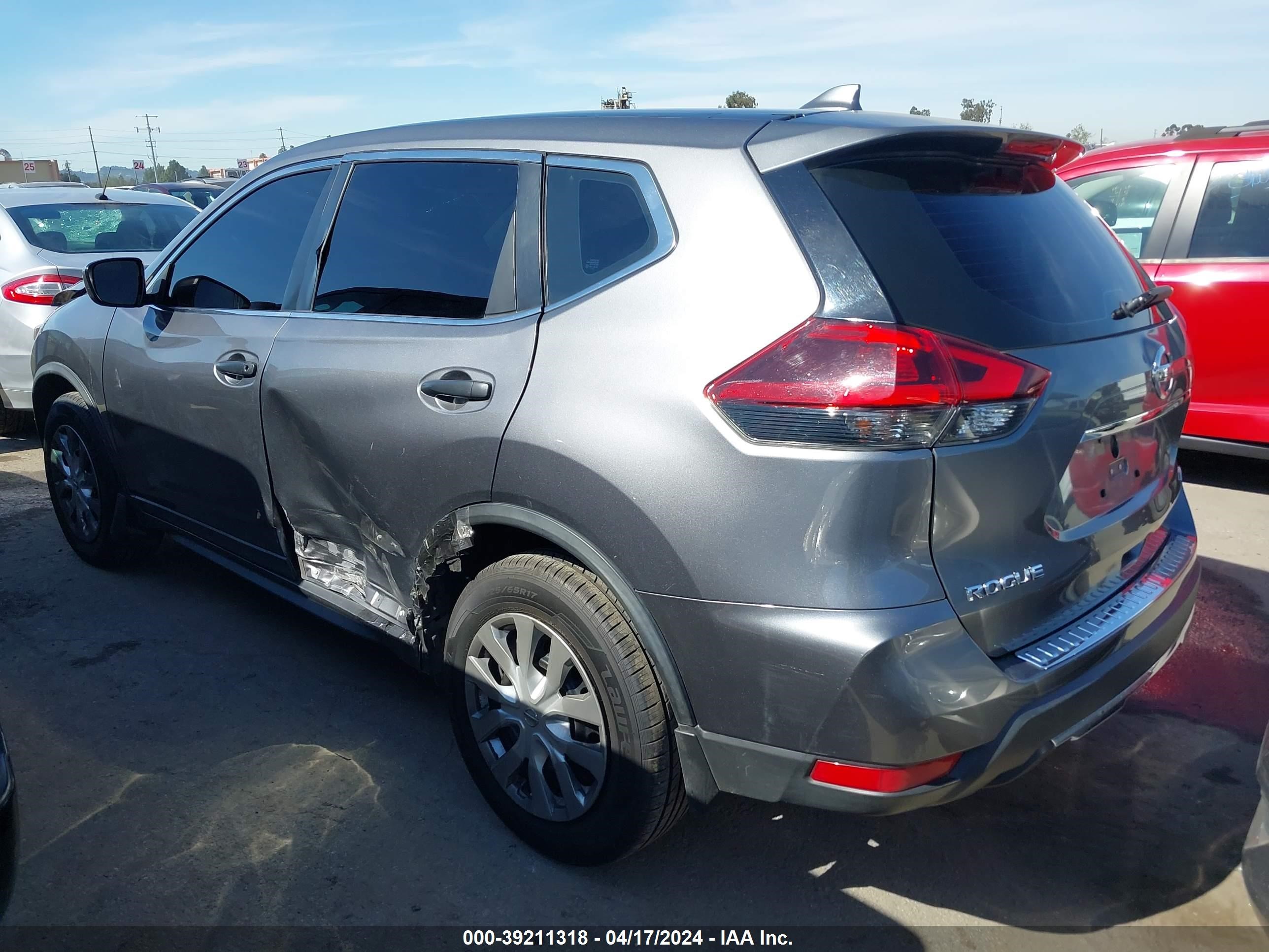 Photo 2 VIN: KNMAT2MV9JP580631 - NISSAN ROGUE 