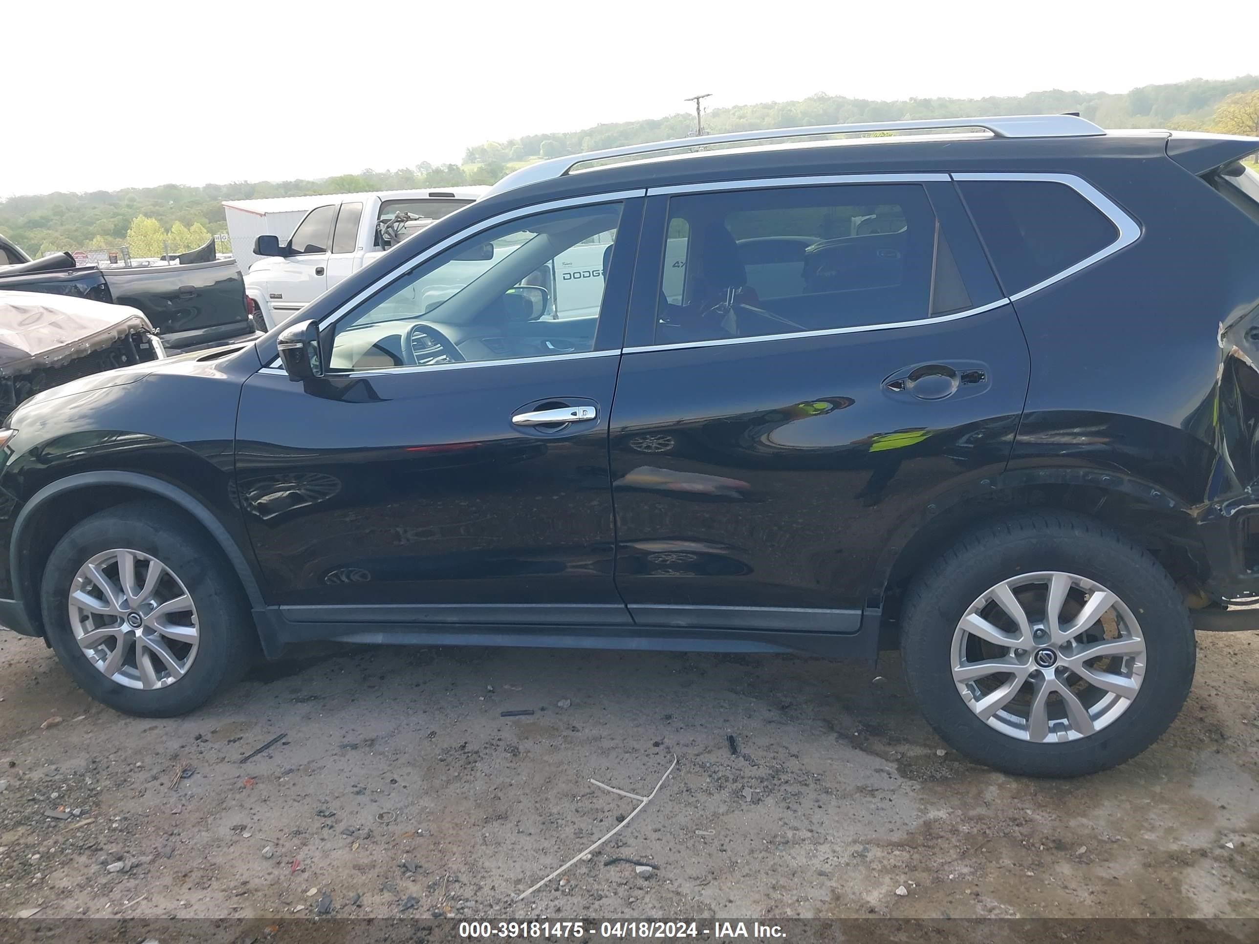 Photo 14 VIN: KNMAT2MV9JP586655 - NISSAN ROGUE 