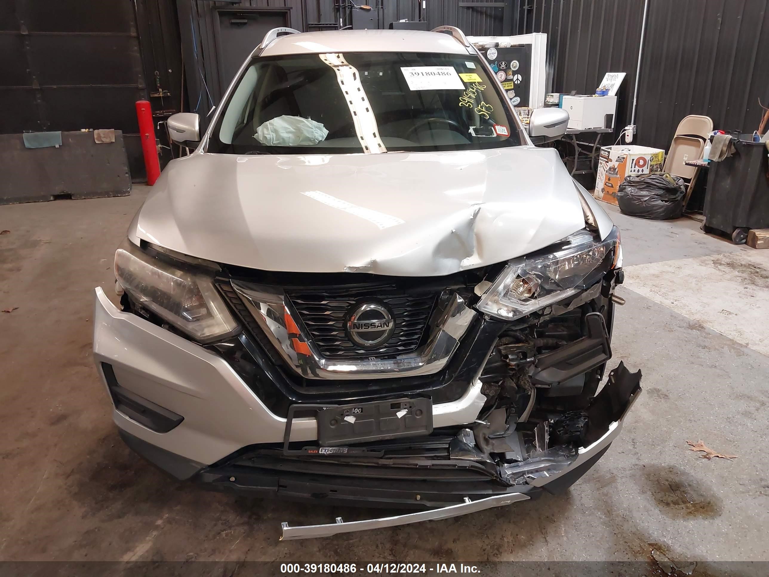 Photo 11 VIN: KNMAT2MV9KP550143 - NISSAN ROGUE 