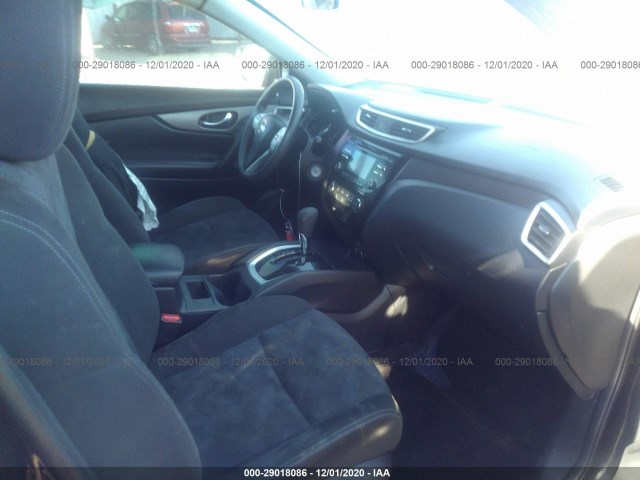 Photo 4 VIN: KNMAT2MVXFP553400 - NISSAN ROGUE 