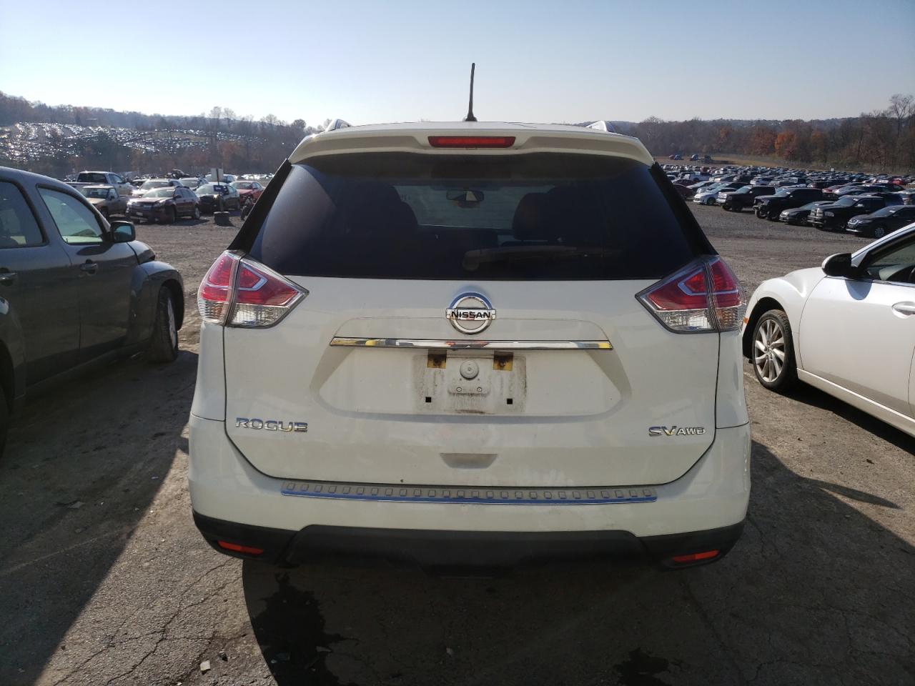 Photo 5 VIN: KNMAT2MVXGP614083 - NISSAN ROGUE 