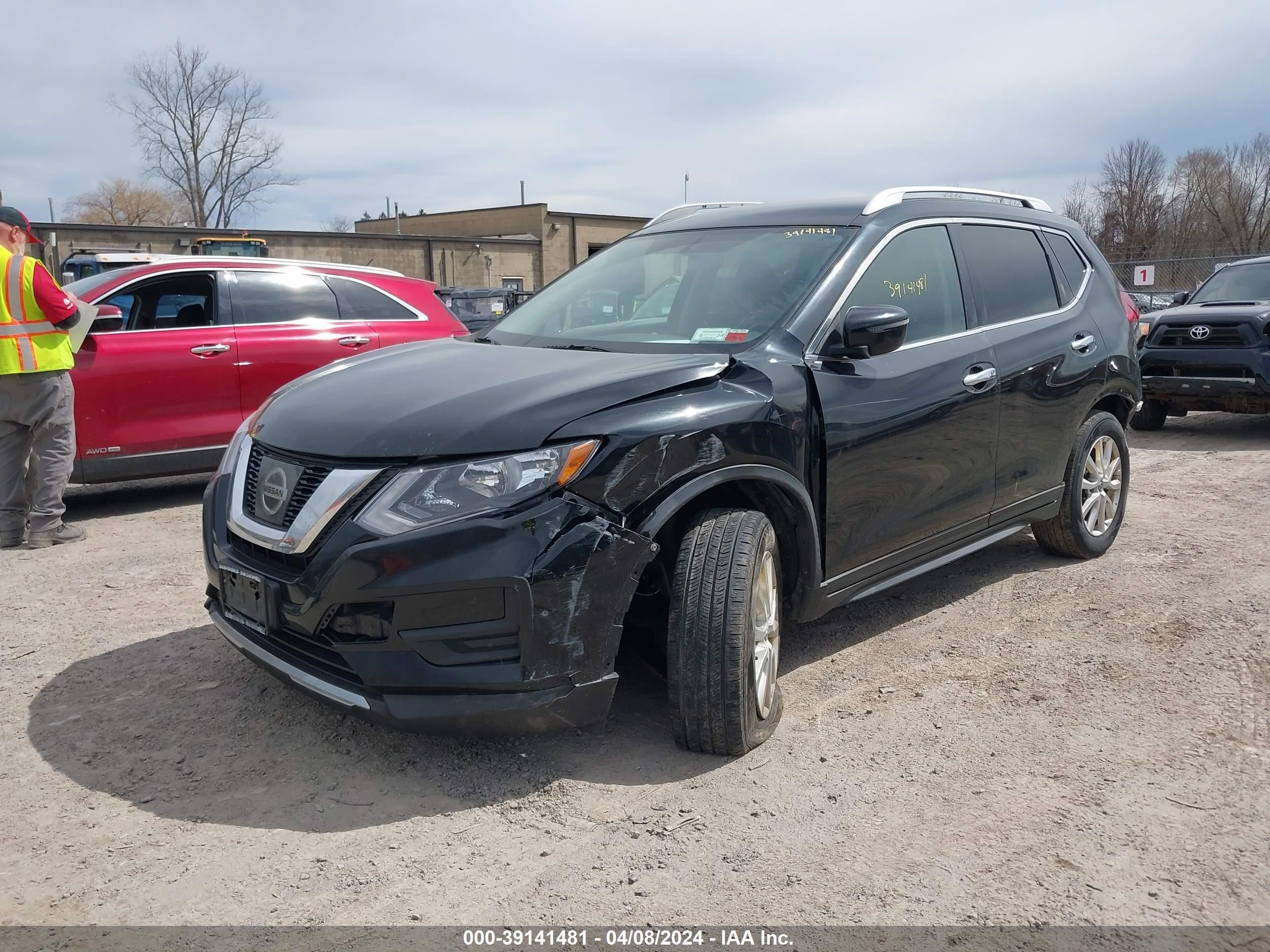 Photo 1 VIN: KNMAT2MVXHP574878 - NISSAN ROGUE 