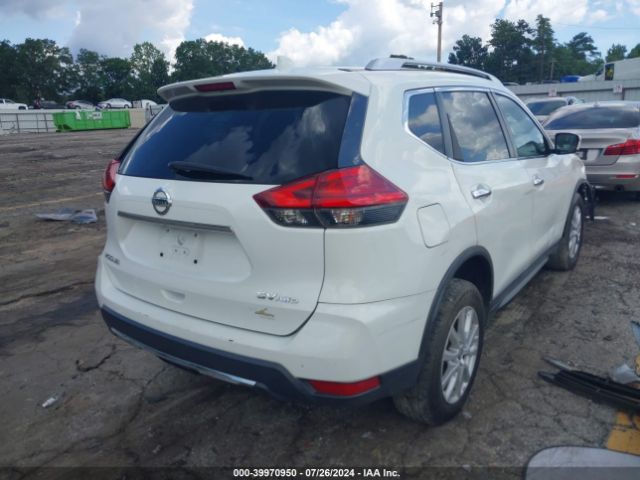 Photo 3 VIN: KNMAT2MVXHP585220 - NISSAN ROGUE 