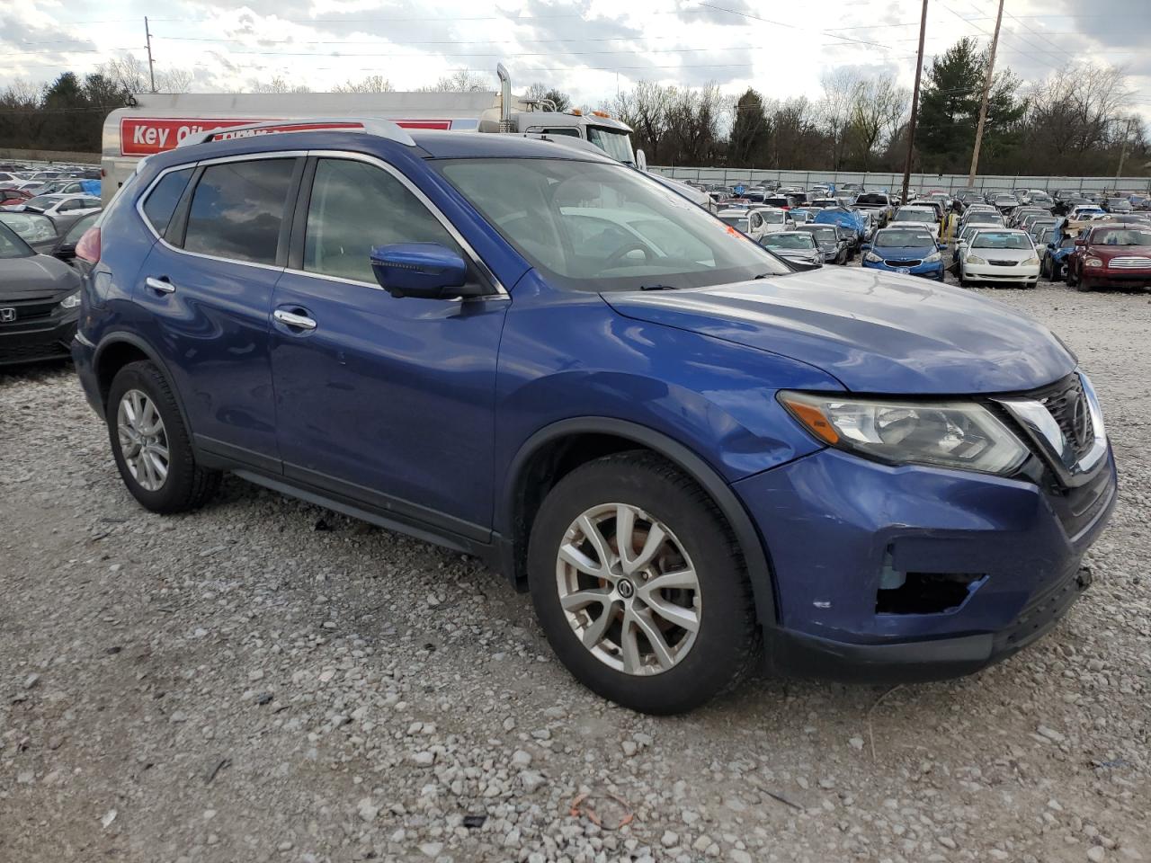 Photo 3 VIN: KNMAT2MVXJP500091 - NISSAN ROGUE 