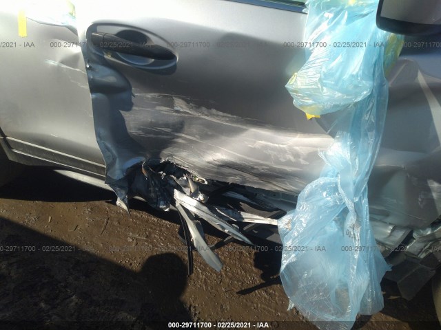 Photo 5 VIN: KNMAT2MVXJP512872 - NISSAN ROGUE 