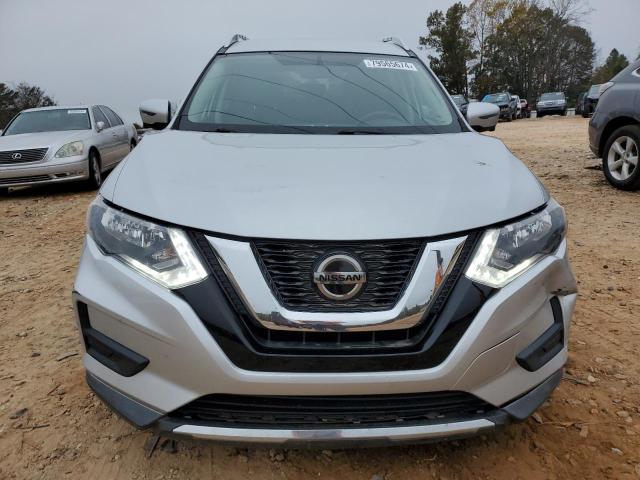 Photo 4 VIN: KNMAT2MVXJP555687 - NISSAN ROGUE S 