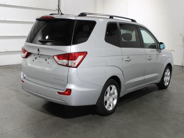 Photo 3 VIN: KPTN0B1TSDP080217 - SSANGYONG TURISMO MPV 