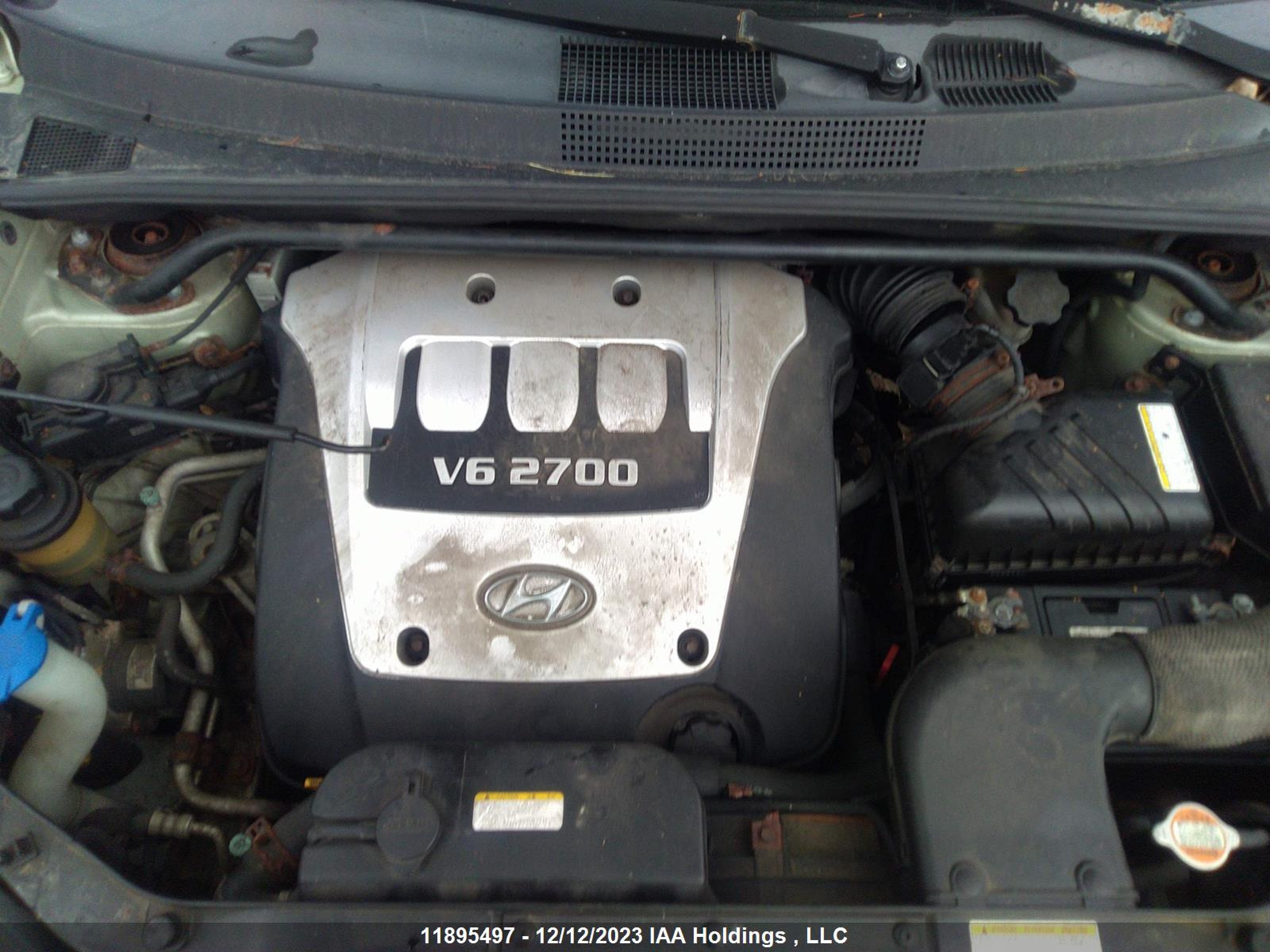 Photo 9 VIN: KW8JM72D15U163303 - HYUNDAI TUCSON 