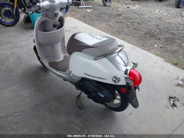 Photo 2 VIN: LALAF7010F3200519 - HONDA METROPOLITAN 