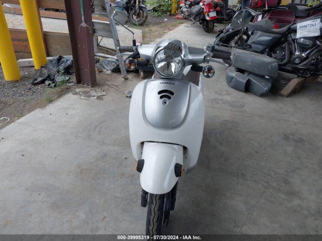 Photo 4 VIN: LALAF7010F3200519 - HONDA METROPOLITAN 