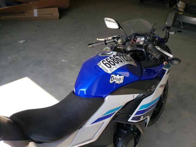 Photo 4 VIN: LC6DN11A6K1100631 - SUZUKI GSX250R M 