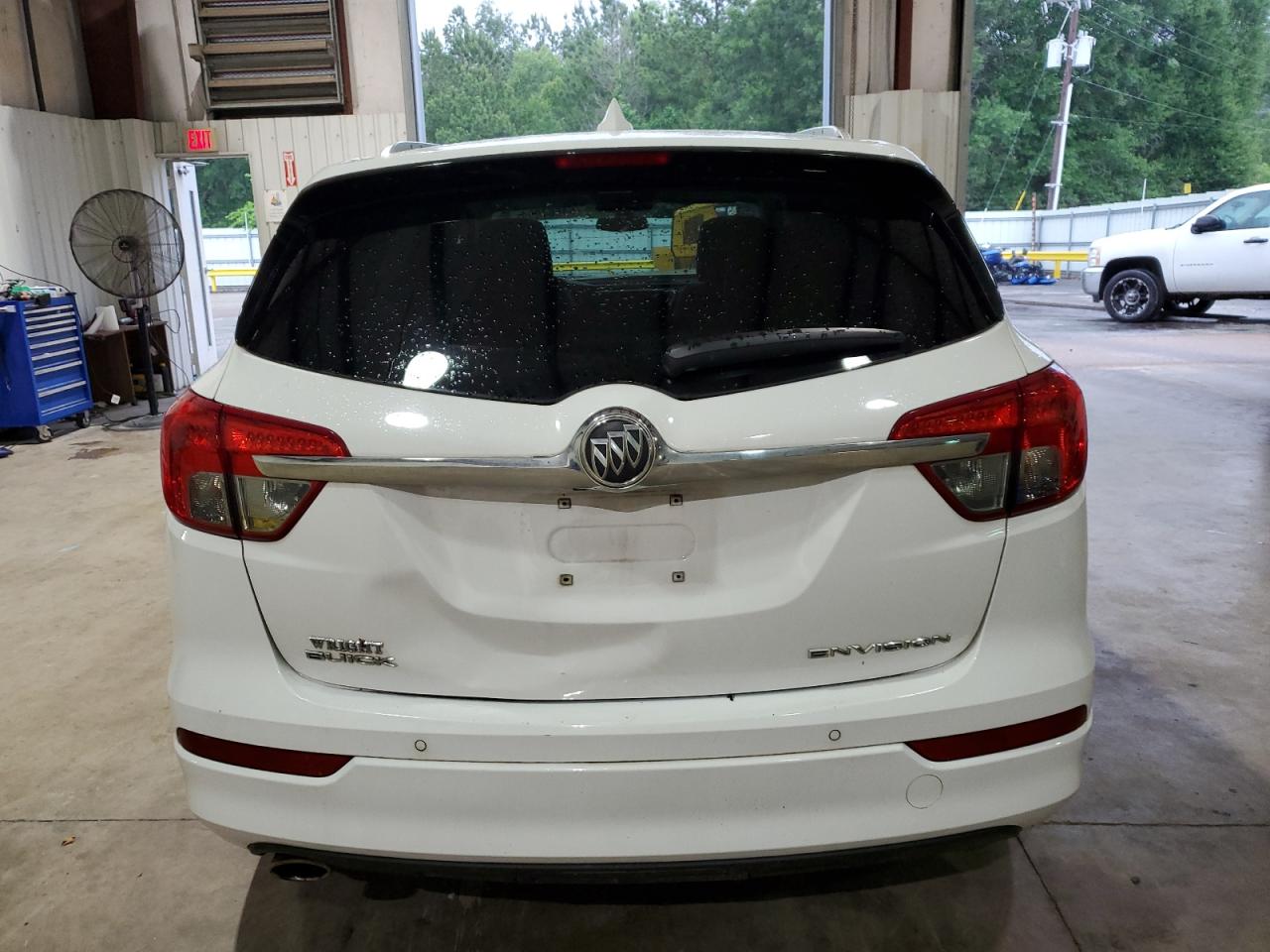 Photo 5 VIN: LRBFX1SA1JD010739 - BUICK ENVISION 