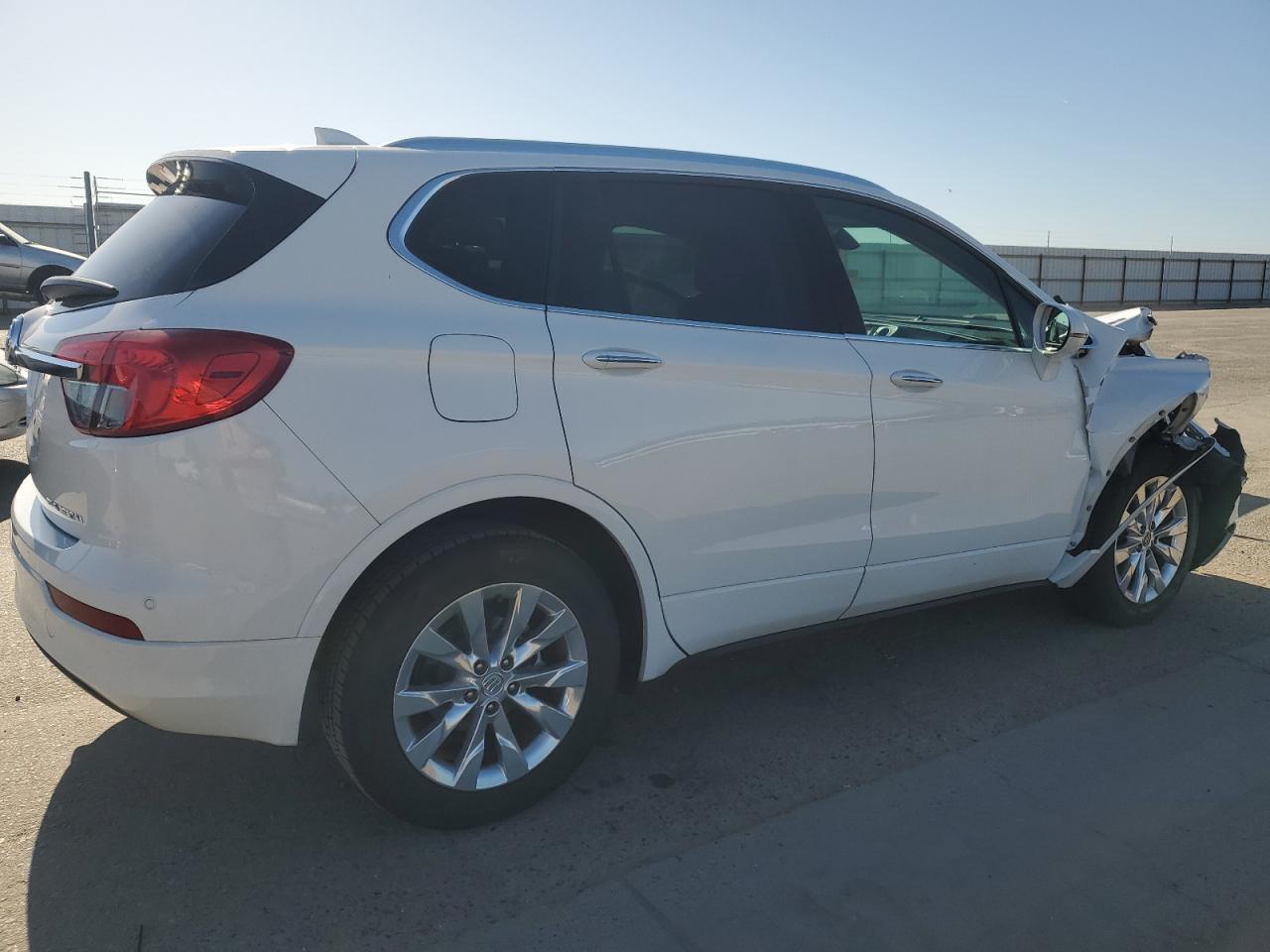 Photo 2 VIN: LRBFX1SA5JD010761 - BUICK ENVISION 