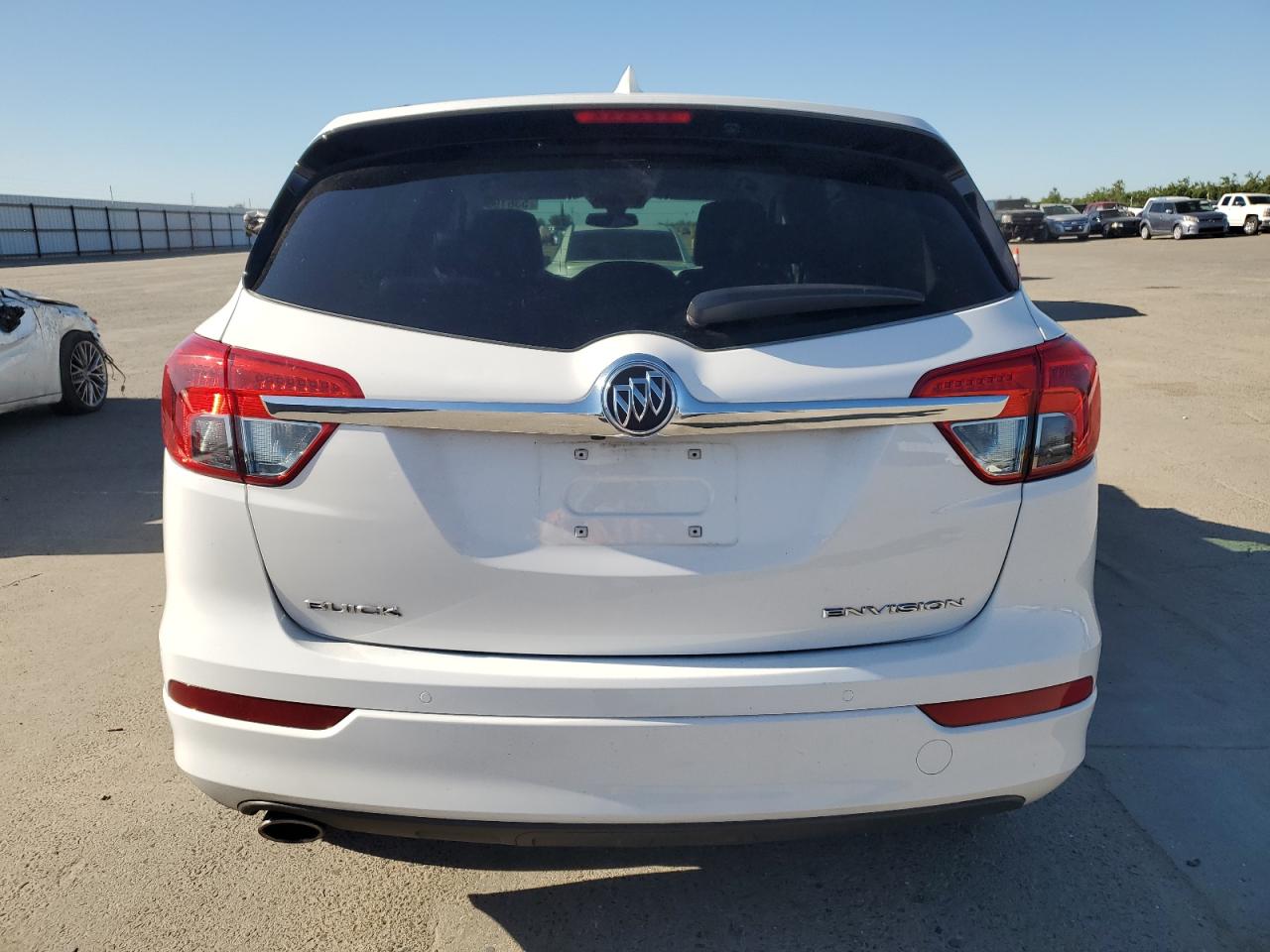 Photo 5 VIN: LRBFX1SA5JD010761 - BUICK ENVISION 