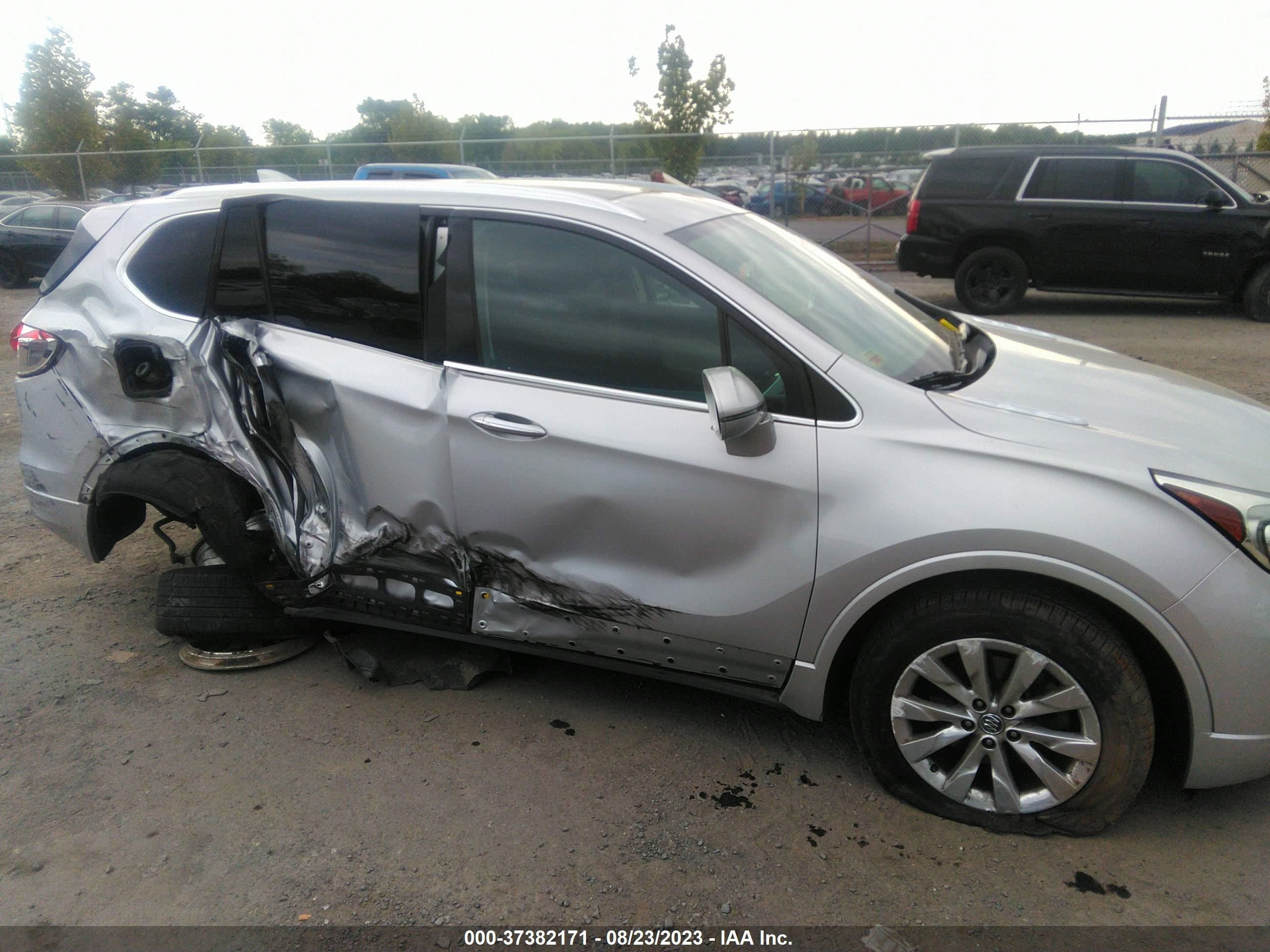 Photo 5 VIN: LRBFX1SA8JD016716 - BUICK ENVISION 