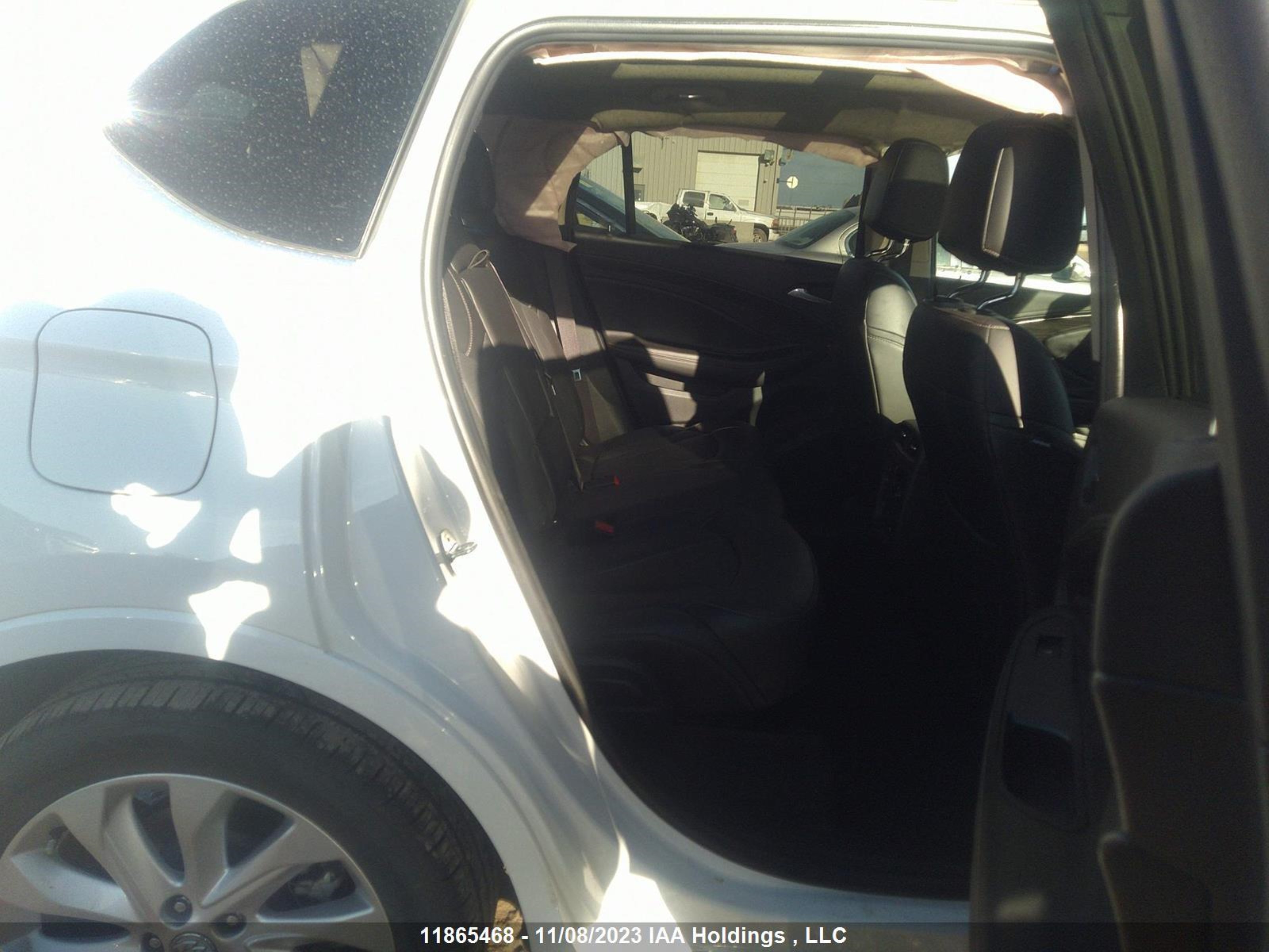 Photo 7 VIN: LRBFX3SX0JD055266 - BUICK ENVISION 