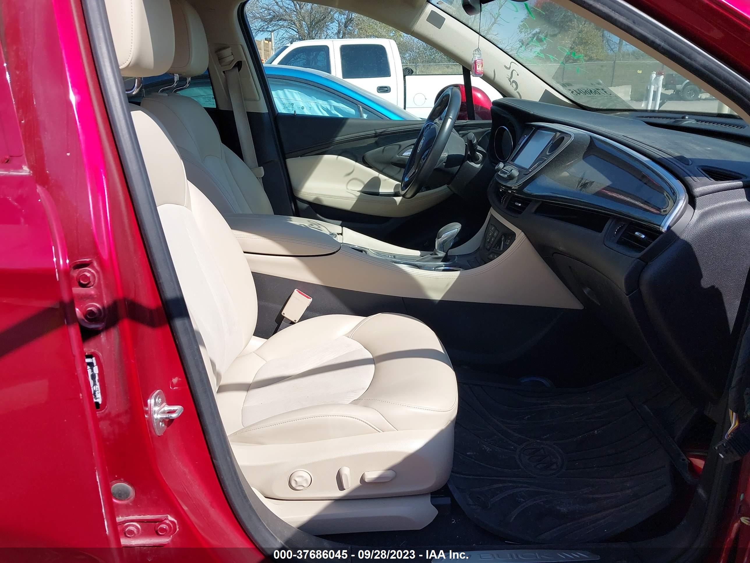 Photo 4 VIN: LRBFXASA3HD073173 - BUICK ENVISION 