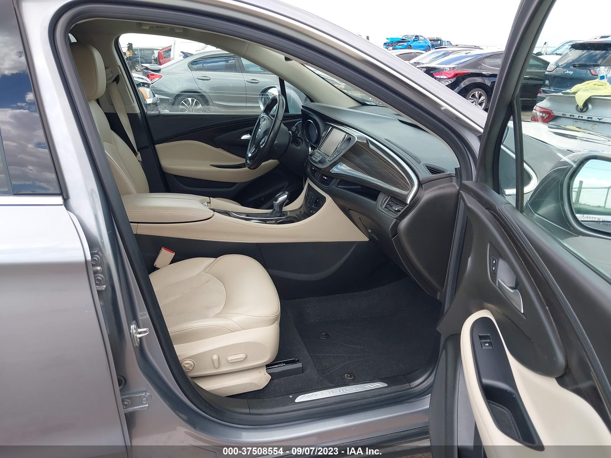 Photo 4 VIN: LRBFXBSA6KD146243 - BUICK ENVISION 