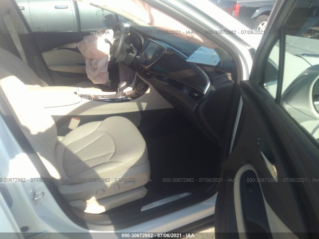 Photo 4 VIN: LRBFXCSA5LD037568 - BUICK ENVISION 