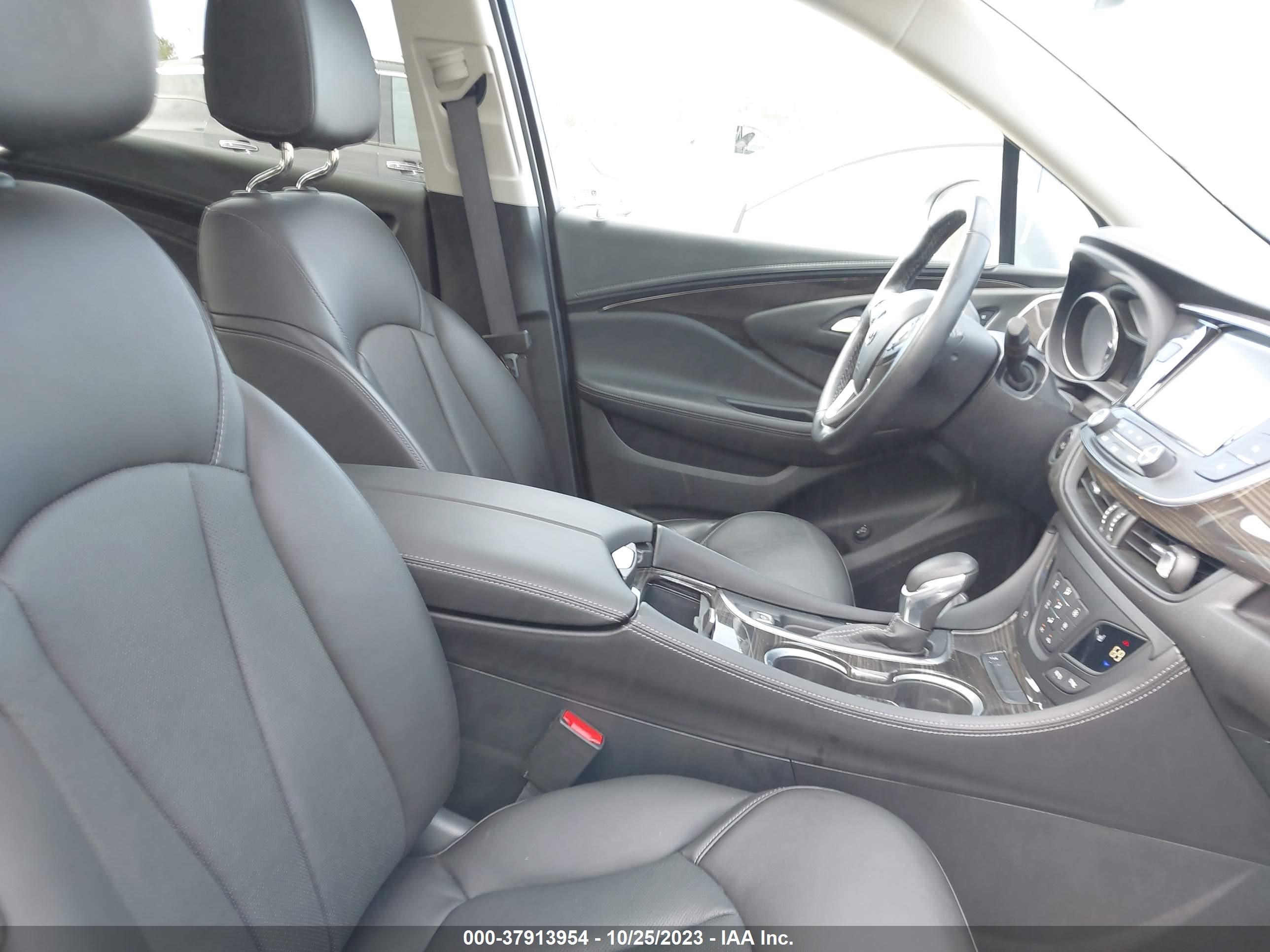 Photo 4 VIN: LRBFXCSAXLD135317 - BUICK ENVISION 