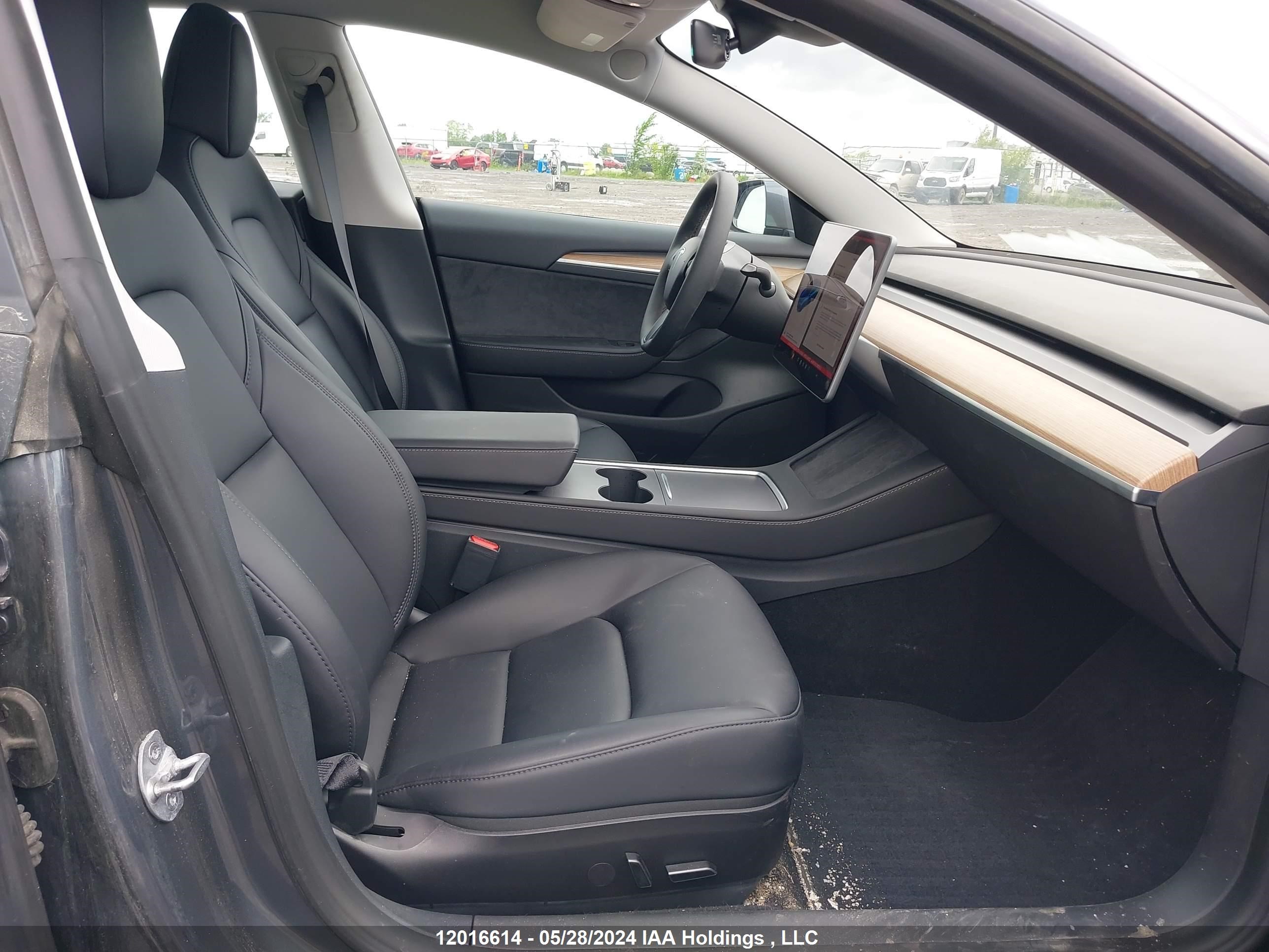 Photo 4 VIN: LRW3E1EB7PC932734 - TESLA MODEL 3 