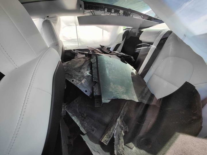 Photo 10 VIN: LRW3E7EL9NC497837 - TESLA MODEL 3 &#3918 BEV 