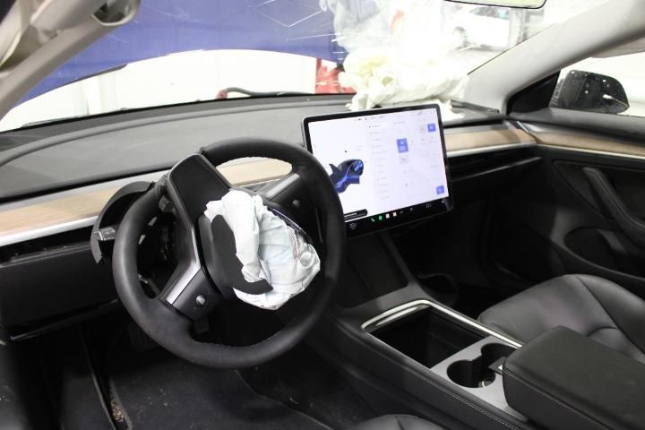 Photo 8 VIN: LRW3E7FA2MC229952 - TESLA MODEL 3 SALOON 