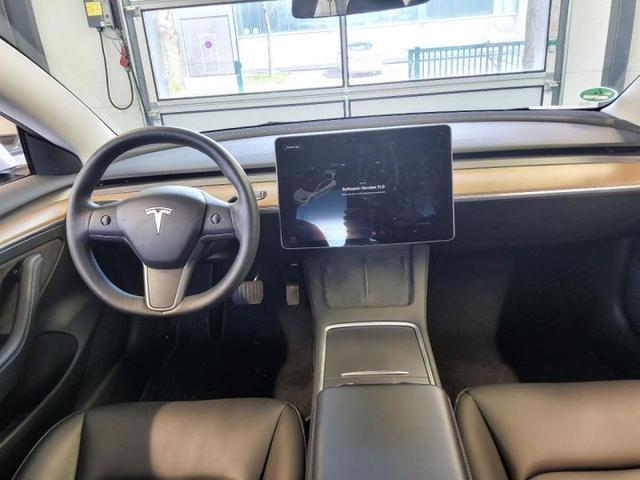 Photo 21 VIN: LRW3E7FR2NC487718 - TESLA MODEL 