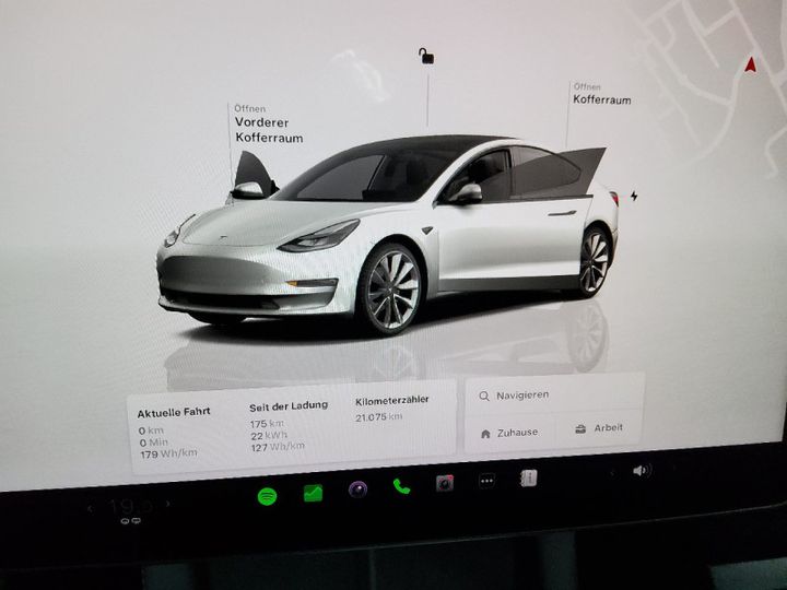 Photo 11 VIN: LRW3E7FR6NC565899 - TESLA MODEL 