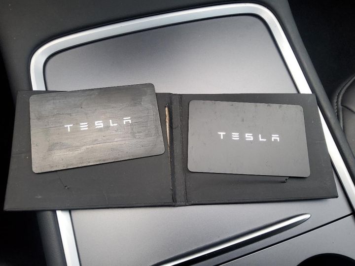 Photo 2 VIN: LRW3E7FS7NC522322 - TESLA MODEL 