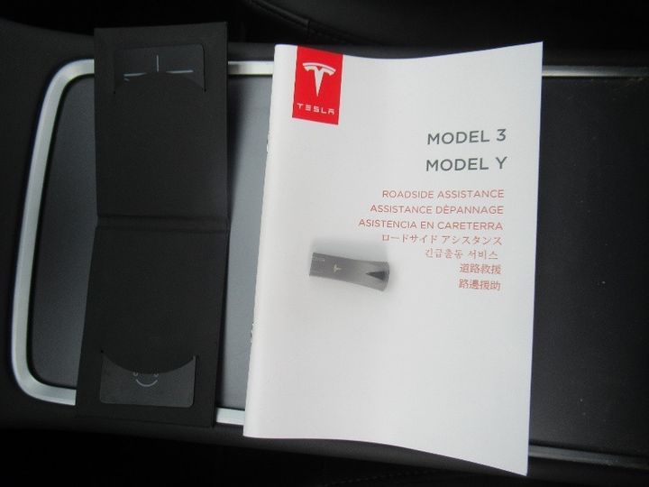 Photo 4 VIN: LRW3E7FS9NC518191 - TESLA MODEL 