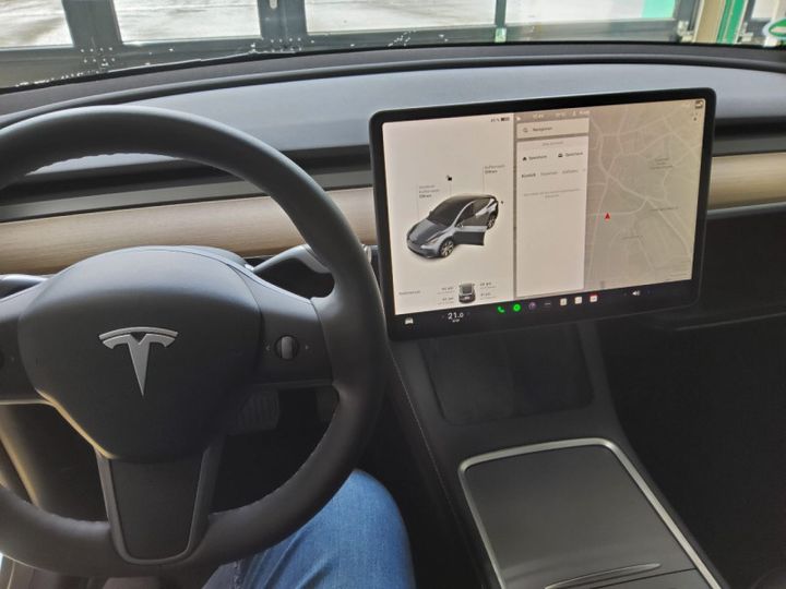 Photo 15 VIN: LRWYGCEK0NC257351 - TESLA MODEL Y 