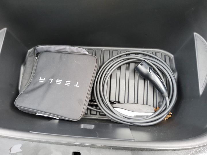 Photo 5 VIN: LRWYGCEK7NC263809 - TESLA MODEL Y 