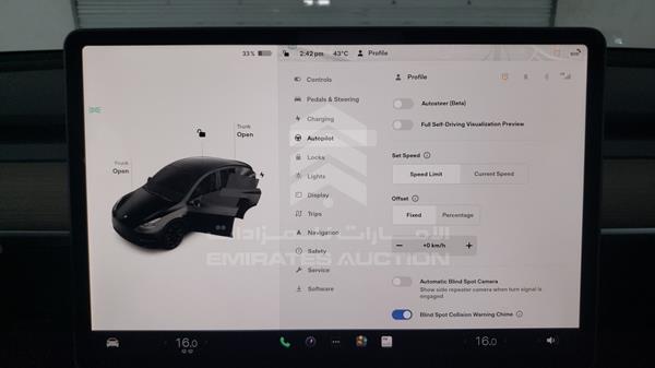 Photo 27 VIN: LRWYGCEK9NC429506 - TESLA MODEL Y 