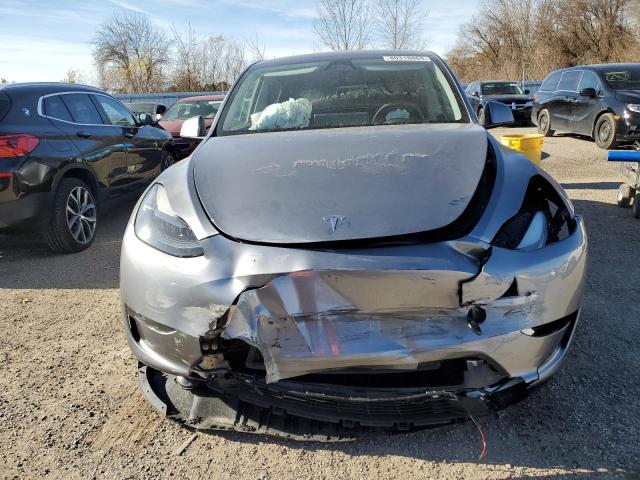 Photo 4 VIN: LRWYGDFD6RC673223 - TESLA MODEL Y 