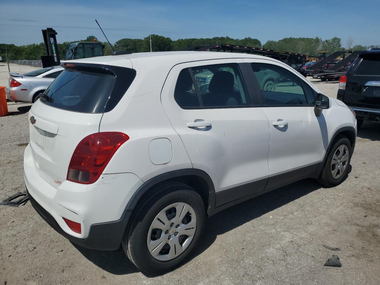 Photo 2 VIN: LSGCJKSB1KY008332 - CHEVROLET TRAX 