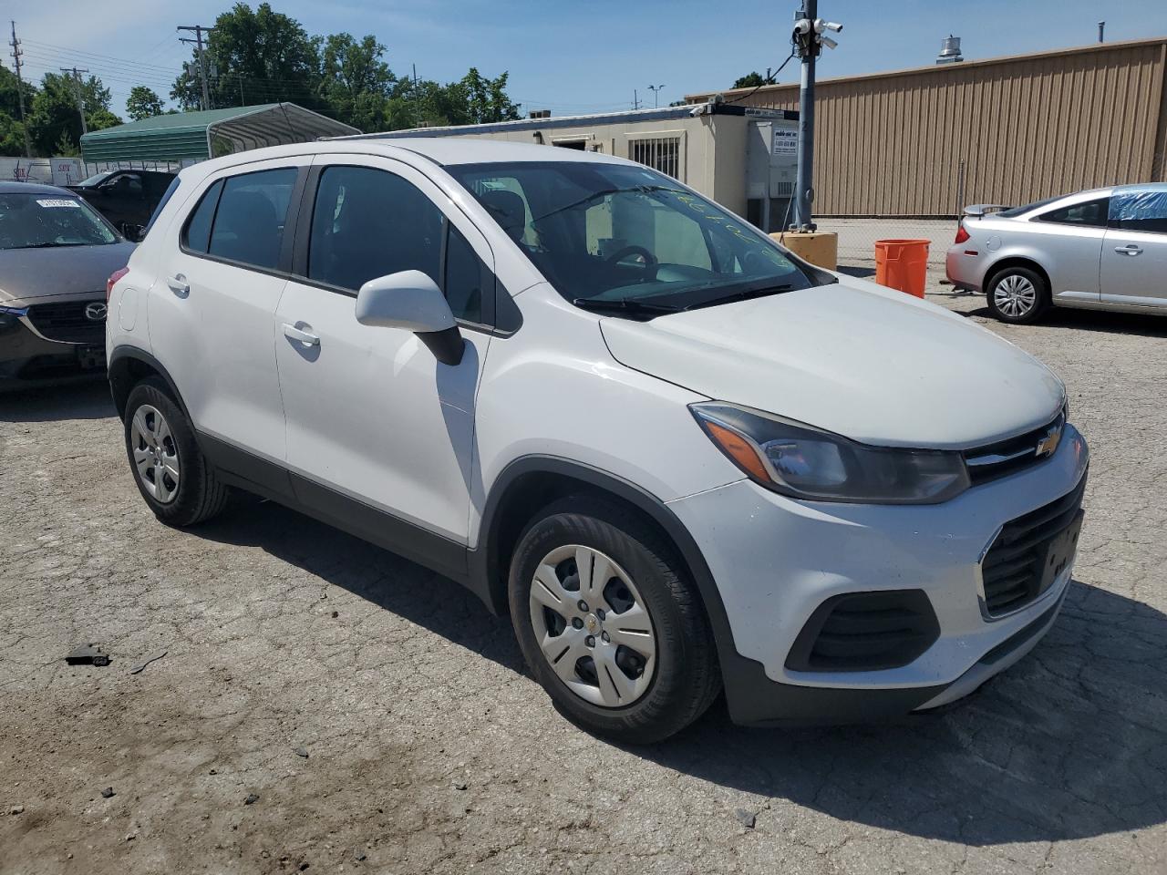 Photo 3 VIN: LSGCJKSB1KY008332 - CHEVROLET TRAX 