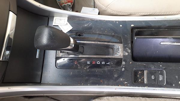 Photo 15 VIN: LUCCR2624F3412772 - HONDA ACCORD 