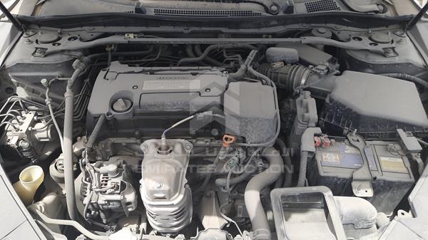 Photo 30 VIN: LUCCR2668F3410820 - HONDA ACCORD 