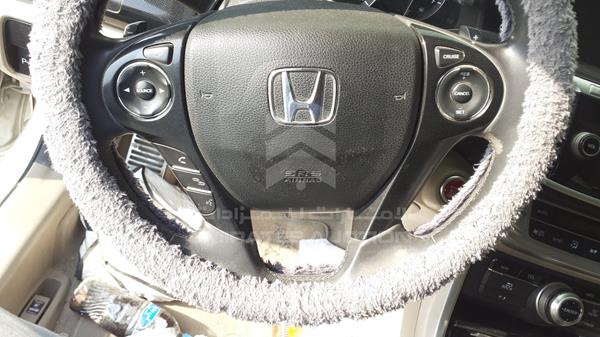 Photo 11 VIN: LUCCR364XG3400392 - HONDA ACCORD 