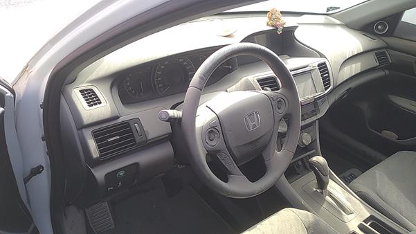 Photo 13 VIN: LUCCR364XG3402367 - HONDA ACCORD 