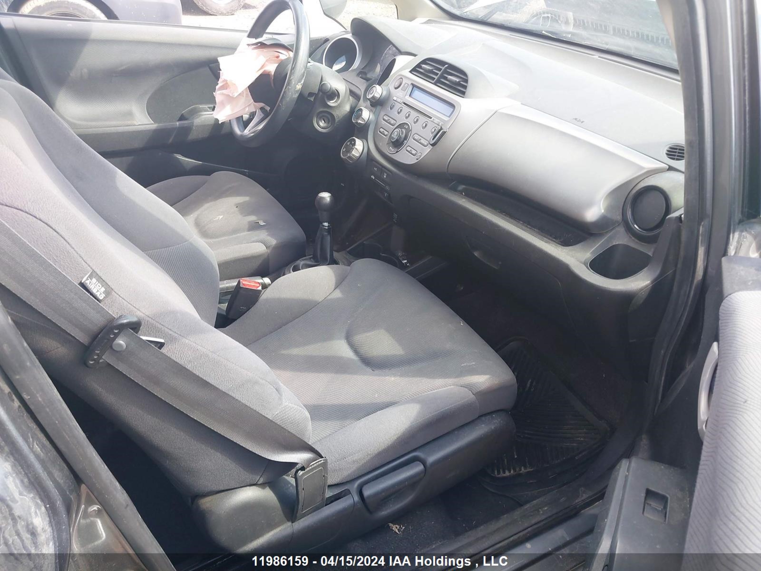 Photo 4 VIN: LUCGE8G37E3006135 - HONDA FIT 