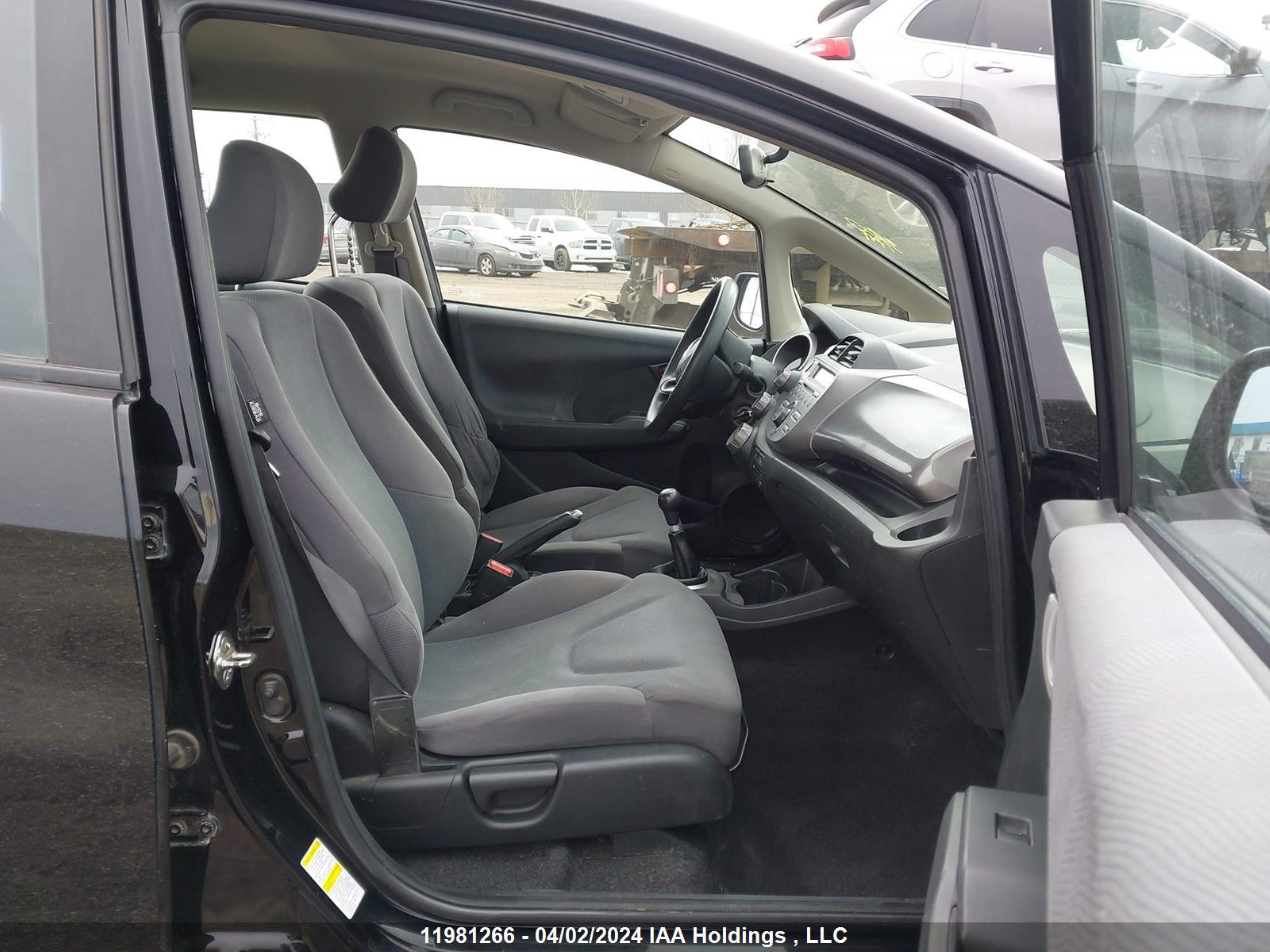 Photo 4 VIN: LUCGE8G50D3000130 - HONDA FIT 