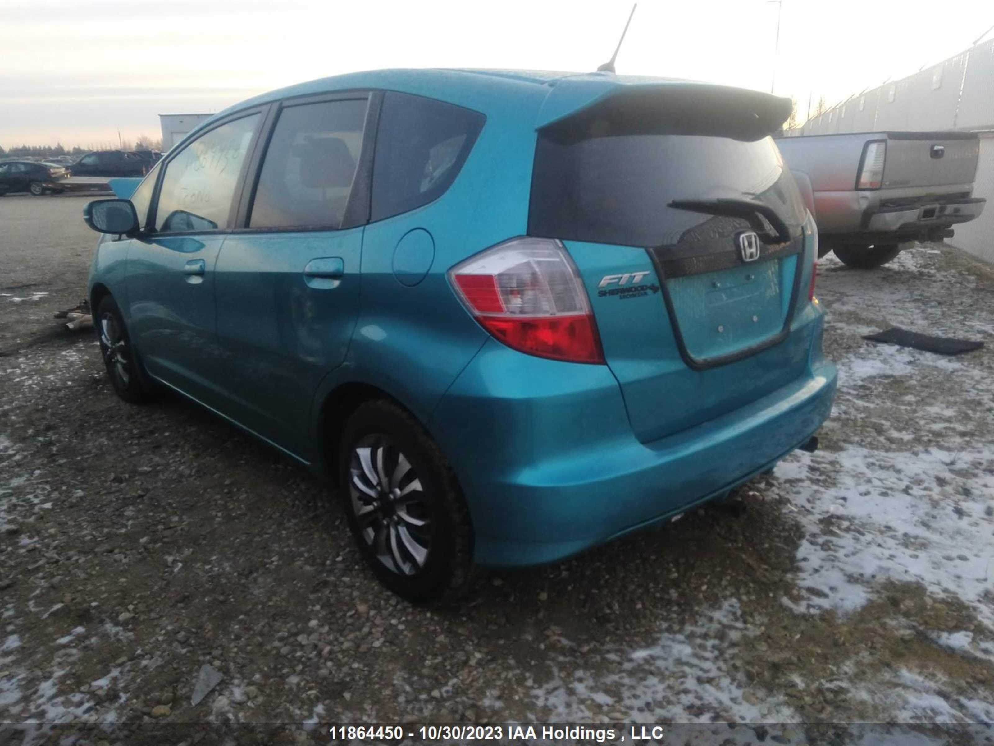 Photo 2 VIN: LUCGE8G51C3002208 - HONDA FIT 