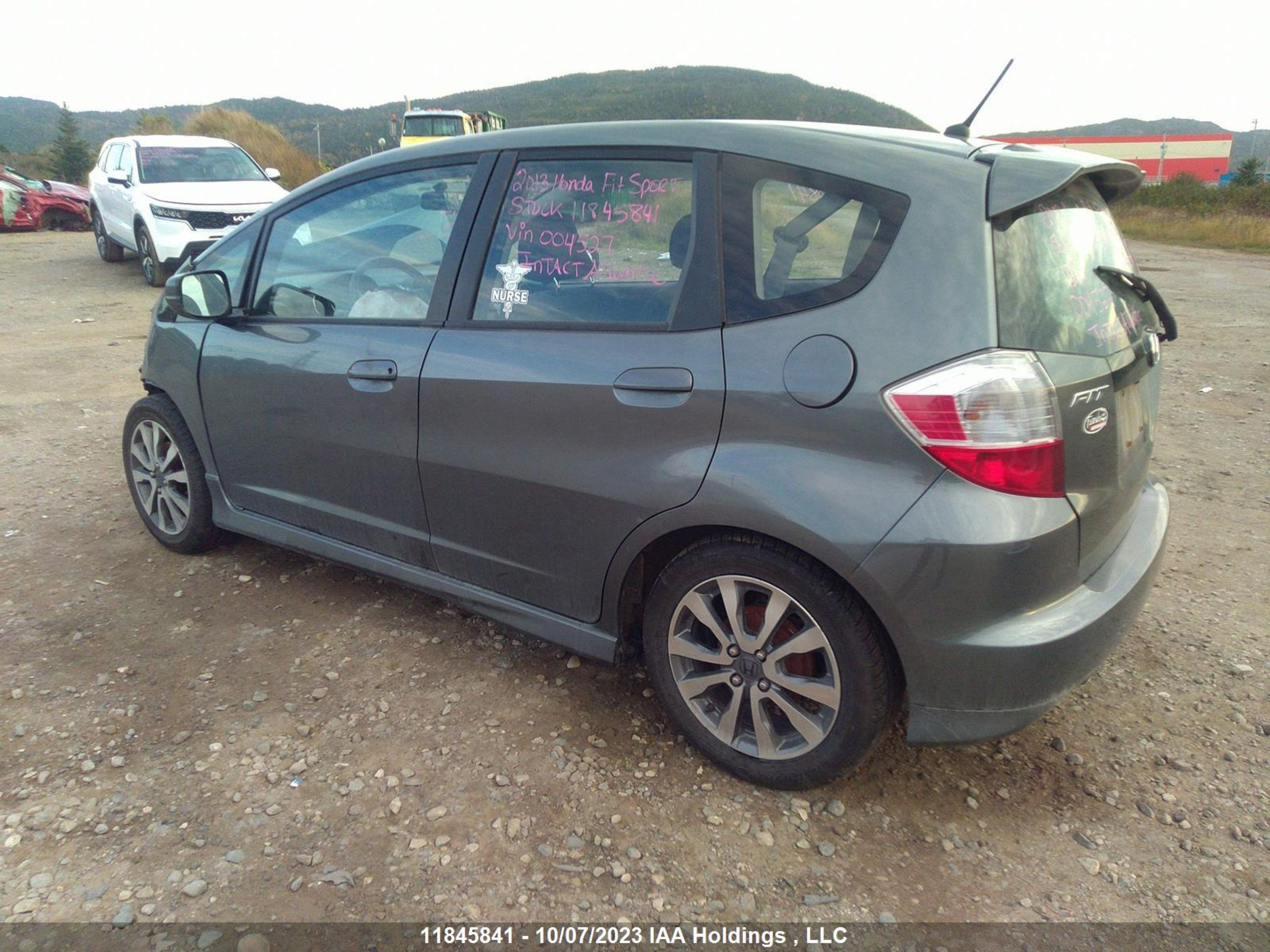 Photo 2 VIN: LUCGE8G71D3004527 - HONDA FIT 