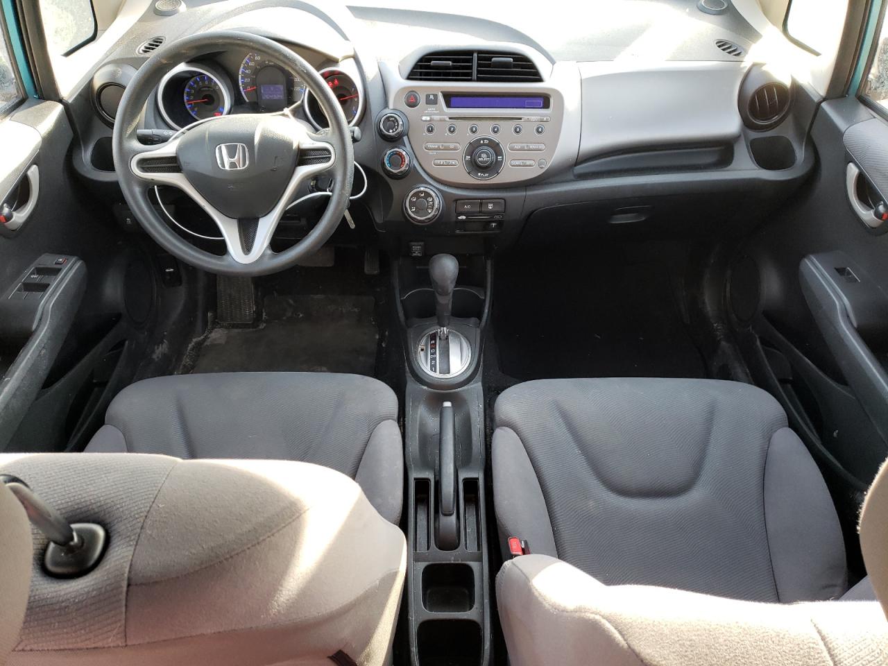 Photo 7 VIN: LUCGE8H32E3001200 - HONDA FIT 