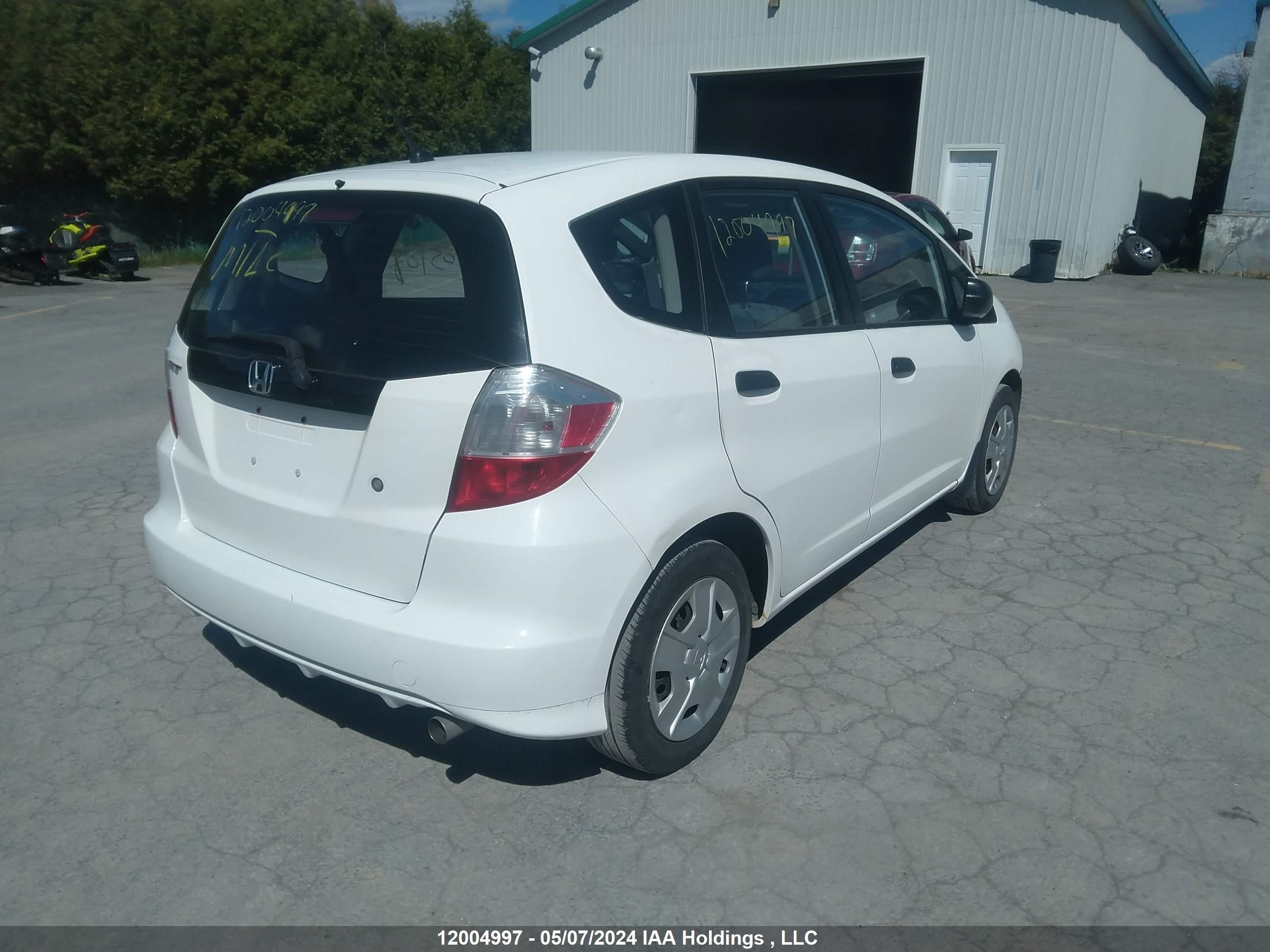 Photo 3 VIN: LUCGE8H34E3005944 - HONDA FIT 