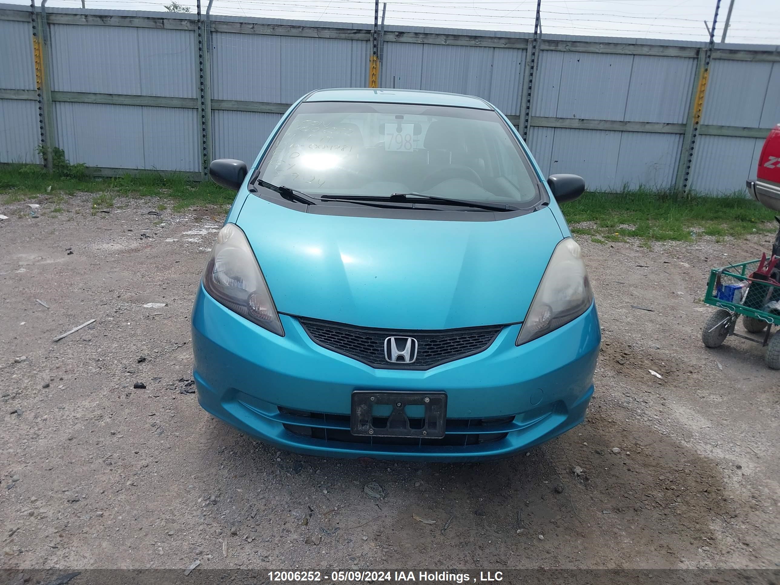 Photo 11 VIN: LUCGE8H3XE3004281 - HONDA FIT 